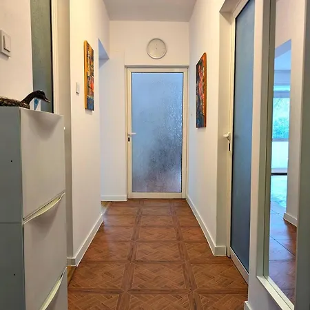 Seaside Luxury Apartment