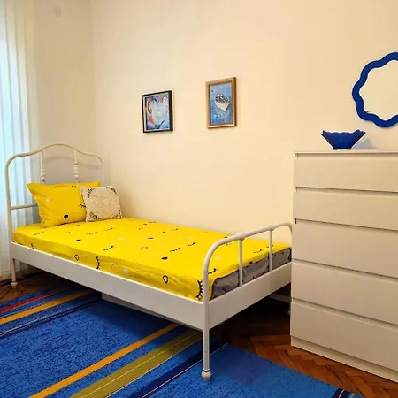 Seaside Luxury Warna